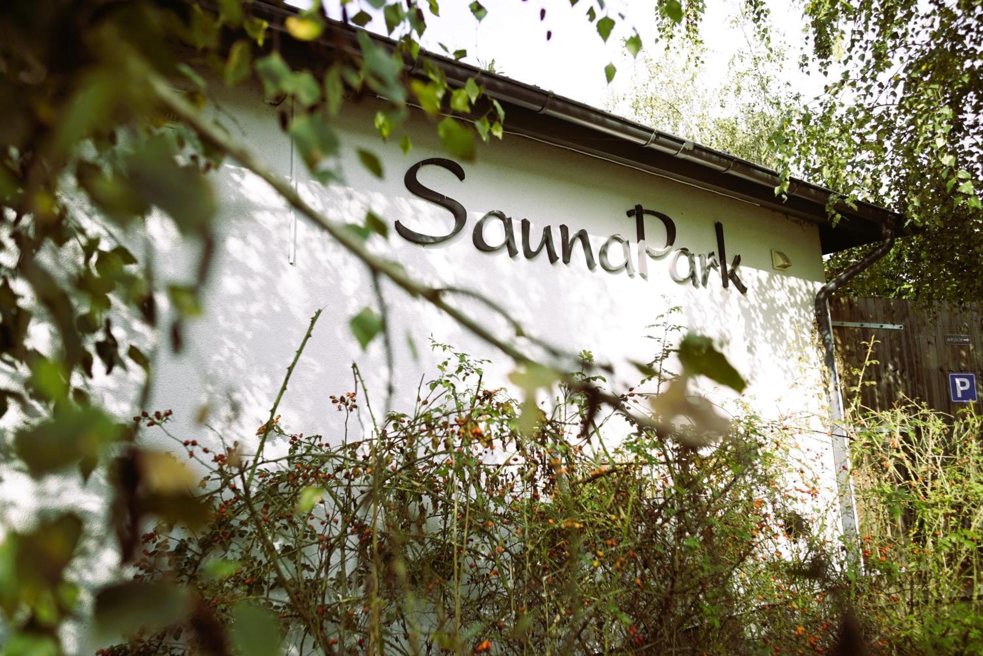 Saunapark Spa Lowyn Экстерьер фото